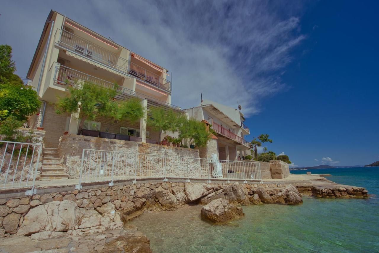 Apartments Podvorac Tribunj  Ngoại thất bức ảnh