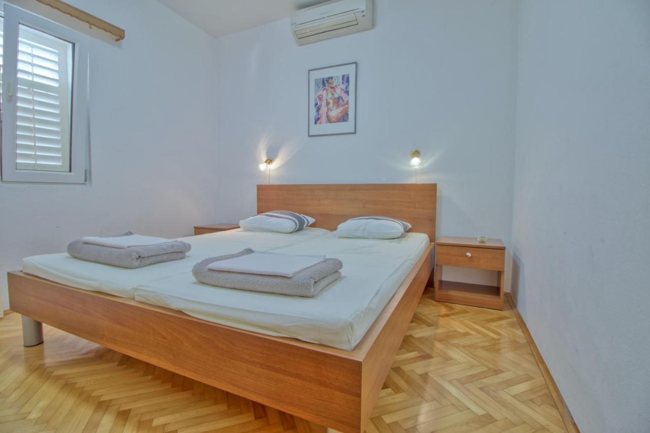 Apartments Podvorac Tribunj  Ngoại thất bức ảnh
