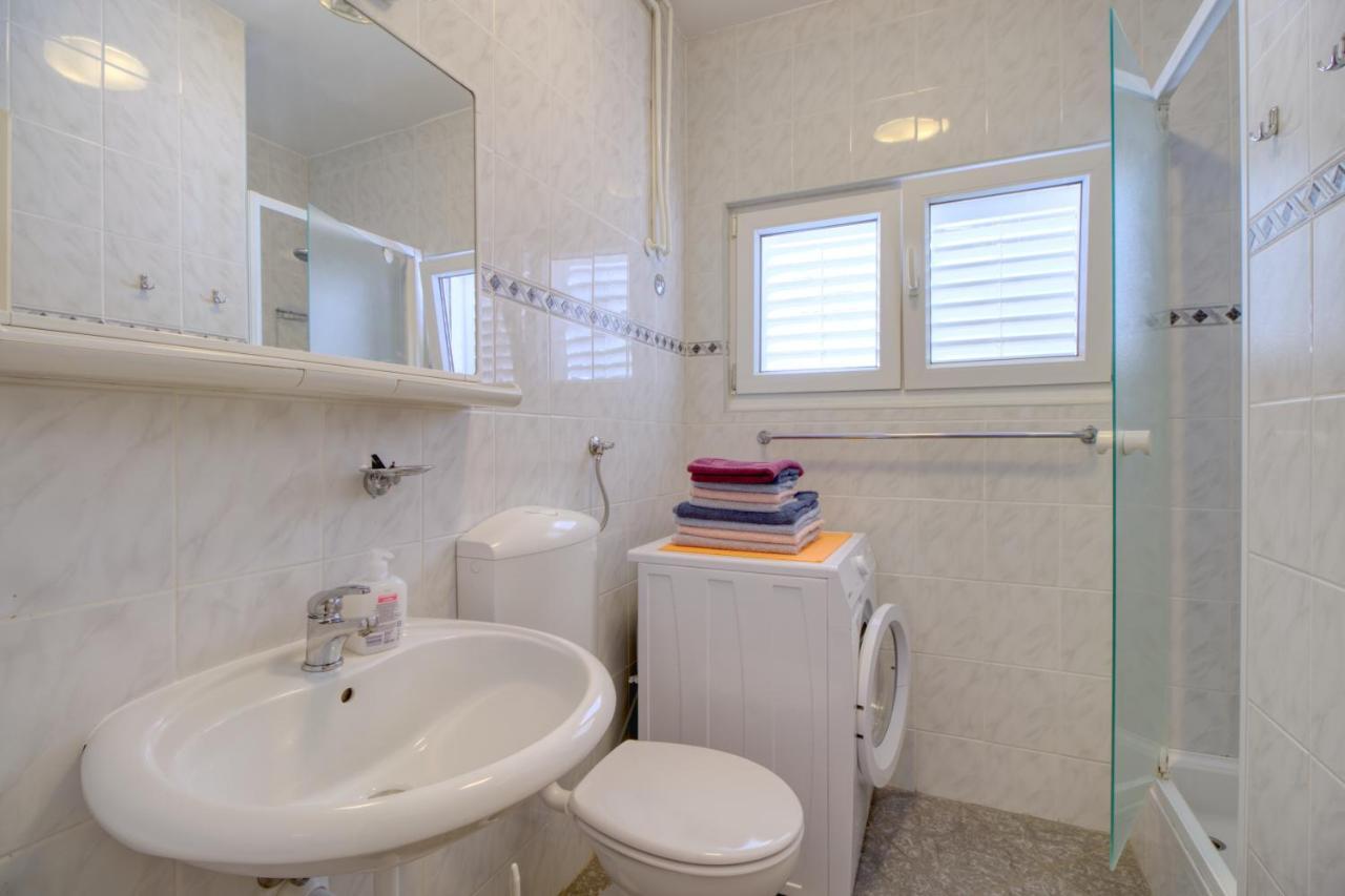 Apartments Podvorac Tribunj  Ngoại thất bức ảnh