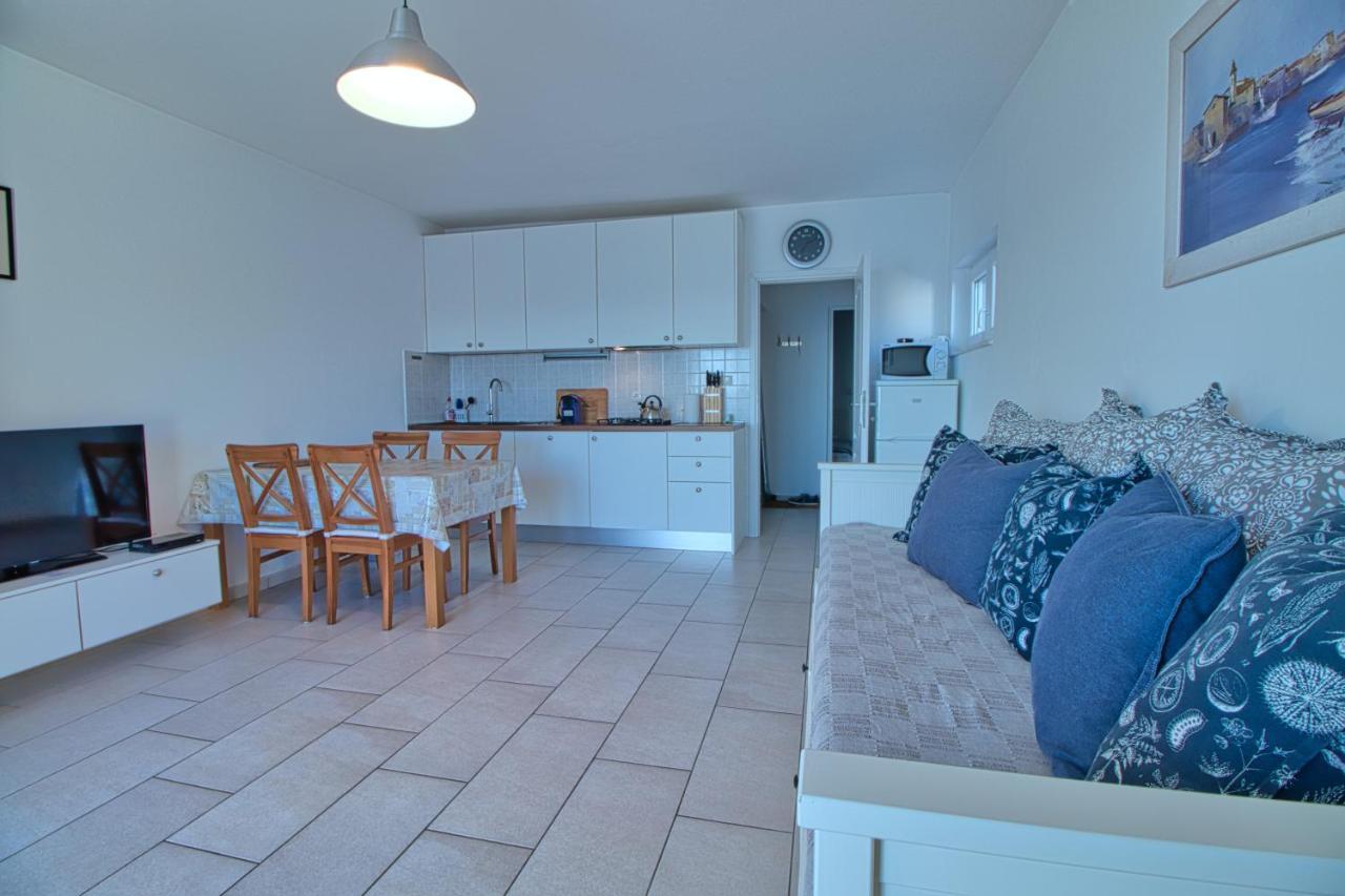 Apartments Podvorac Tribunj  Ngoại thất bức ảnh